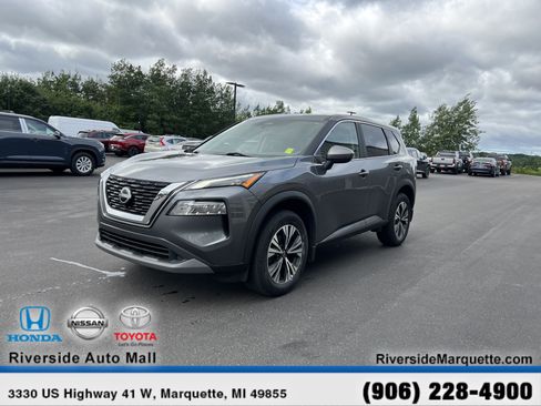 Used 2023 Nissan Rogue SV AWD/4WD image 2