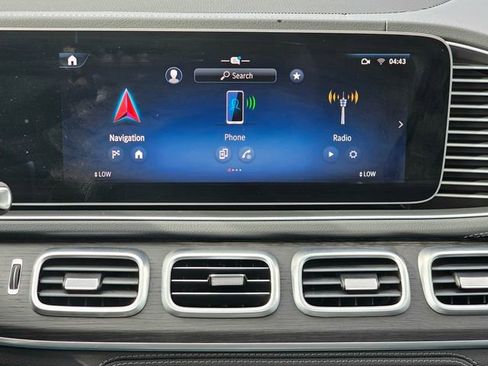 Certified 2026 Mercedes-Benz GLS 450 4MATIC image 38