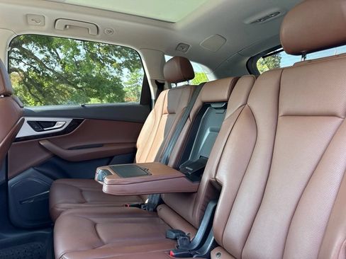 Used 2019 Audi Q7 2.0T Premium Plus w/ Premium Plus Package AWD/4WD image 21