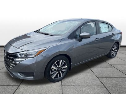 New 2025 Nissan Versa SV w/ Trunk Package