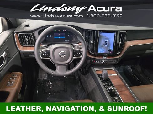 Used 2023 Volvo XC60 T8 Plus image 13