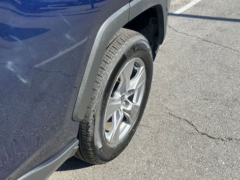 Used 2025 Toyota RAV4 XLE w/ Convenience Package image 32