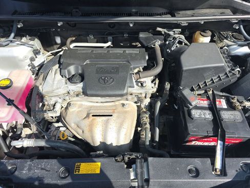 Used 2013 Toyota RAV4 Limited image 9