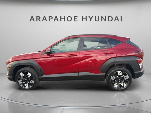 Used 2025 Hyundai Kona SEL AWD/4WD image 2