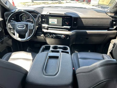 Used 2024 GMC Sierra 1500 SLT AWD/4WD image 10