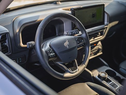 Certified 2025 Ford Bronco Sport Outer Banks w/ Outer Banks Tech Package+ image 21