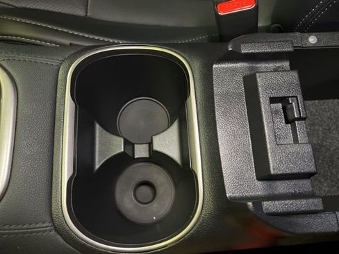 Used 2024 Subaru Outback Limited image 29