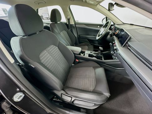 Used 2025 Kia K5 LXS image 28