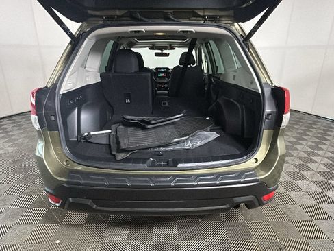 Used 2023 Subaru Forester Premium AWD/4WD image 33