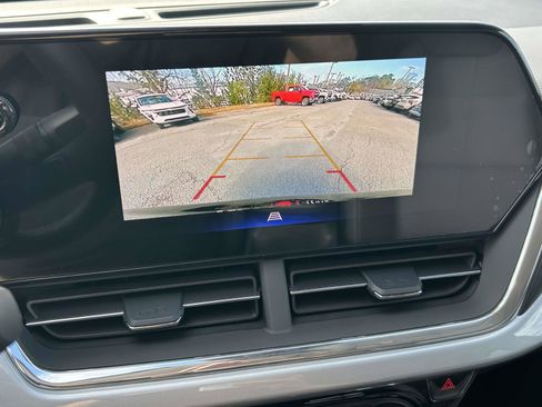 New 2026 Chevrolet Trax LT w/ Driver Confidence Package image 24