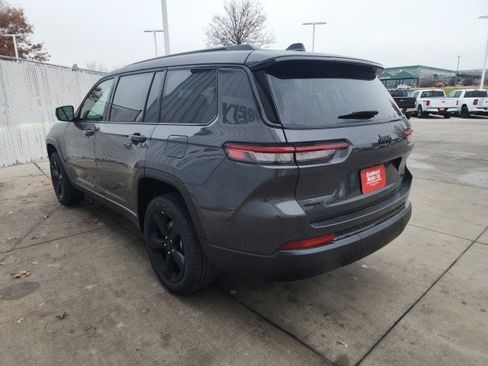 New 2025 Jeep Grand Cherokee L Limited image 25