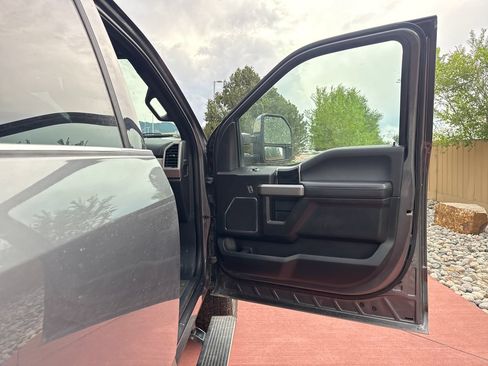 Used 2022 Ford F250 Platinum AWD/4WD image 31