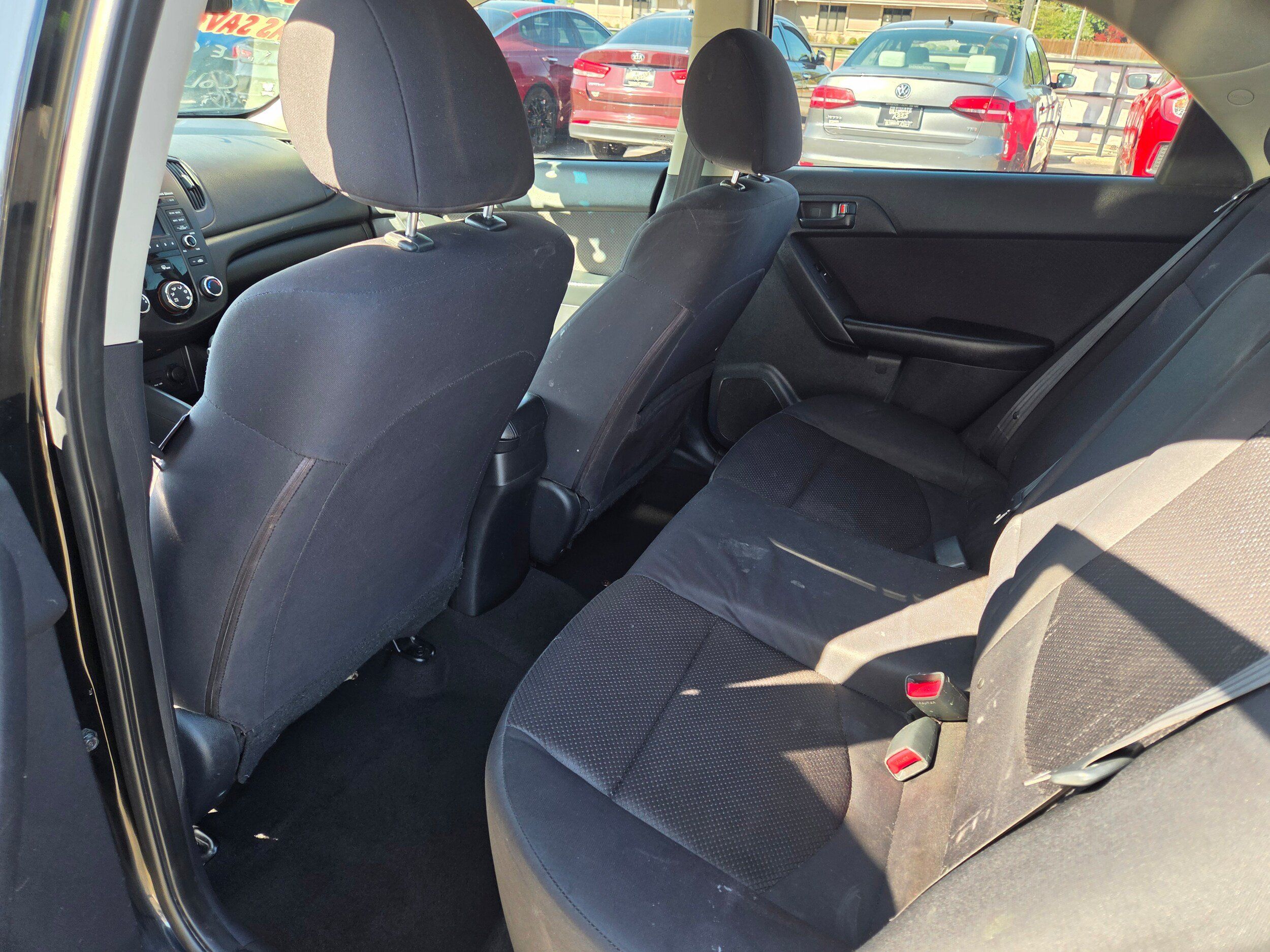 Used 2011 Kia Forte EX w/ Fuel Economy Pkg FWD image 8