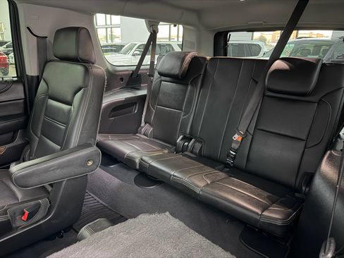Used 2019 GMC Yukon XL Denali w/ Open Road Package image 17