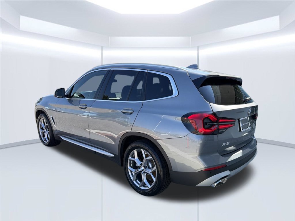 Used 2024 BMW X3 sDrive30i w/ Convenience Package RWD image 5