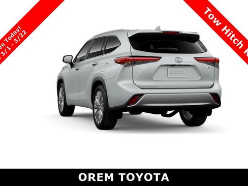New 2026 Toyota Highlander Platinum image 7