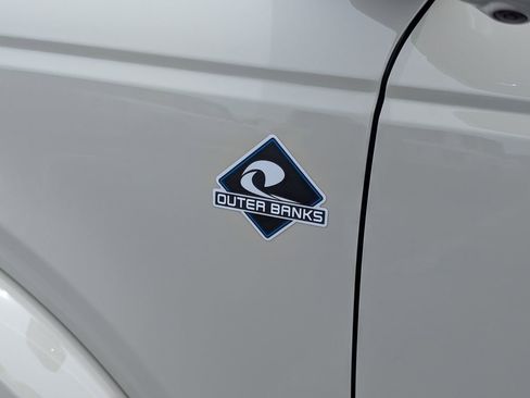 New 2026 Ford Bronco Outer Banks AWD/4WD image 17