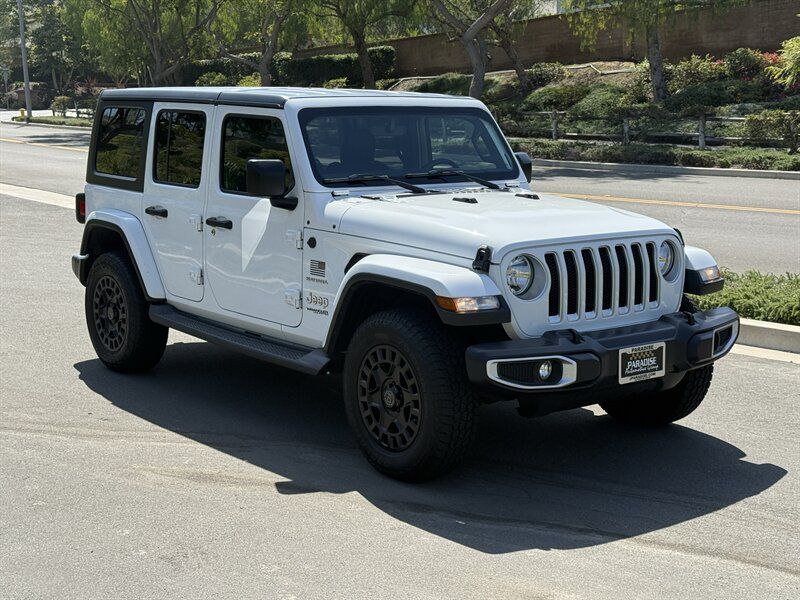 Used 2019 Jeep Wrangler Unlimited Sahara AWD/4WD image 11