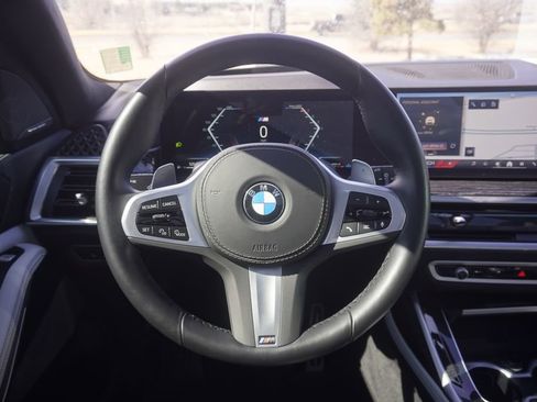 Used 2025 BMW X7 xDrive40i w/ Executive Package image 10