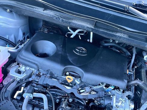 Used 2024 Toyota Sienna XLE Woodland Edition image 35