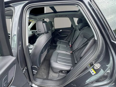 Used 2018 Audi Q5 2.0T Premium Plus w/ Premium Plus Package AWD/4WD image 10
