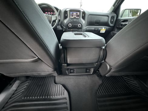 Used 2022 Chevrolet Silverado 1500 Custom image 22