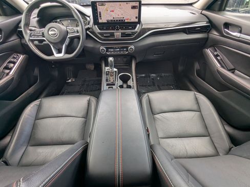 Used 2024 Nissan Altima 2.5 SR AWD/4WD image 30