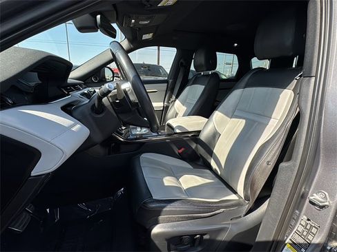 Used 2020 Land Rover Range Rover Evoque R-Dynamic SE image 14