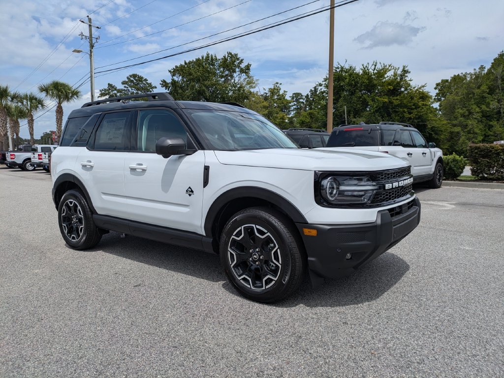 New 2026 Ford Bronco Sport Outer Banks w/ Outer Banks Tech Package+ AWD/4WD image 2
