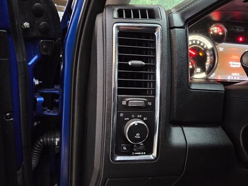 Used 2016 RAM 1500 Laramie w/ Convenience Group AWD/4WD image 19