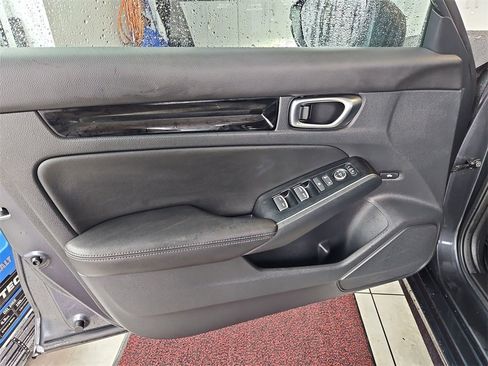 Used 2024 Honda Civic Touring image 10