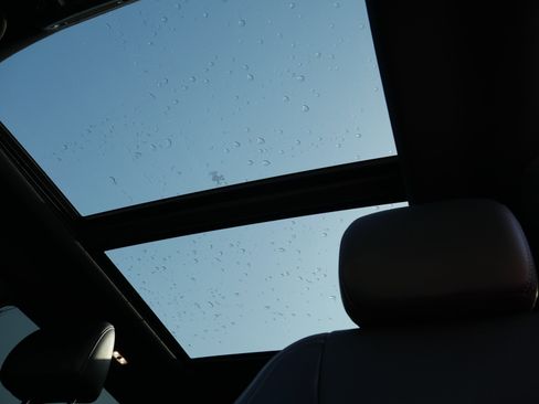 Certified 2022 Ford F250 Lariat w/ Black Appearance Package image 5