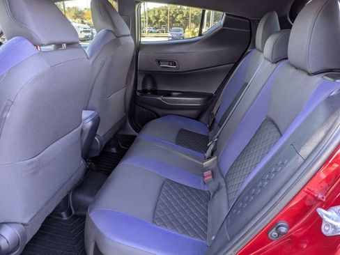 Used 2022 Toyota C-HR XLE image 25