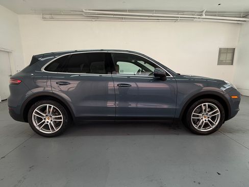 Used 2019 Porsche Cayenne S AWD/4WD image 7