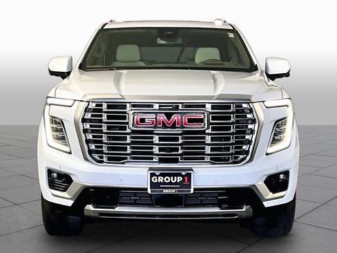 Used 2026 GMC Yukon XL Denali w/ Sun & Power Step Package AWD/4WD image 4