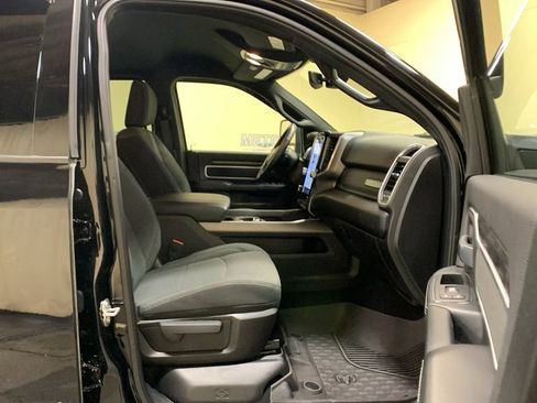 Used 2024 RAM 2500 Big Horn w/ Level 2 Equipment Group image 12