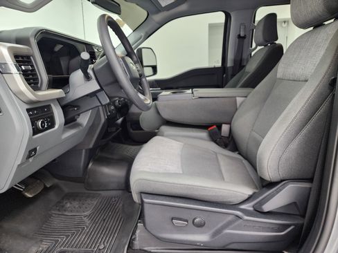 Used 2024 Ford F250 XLT w/ Tremor Off-Road Package image 7
