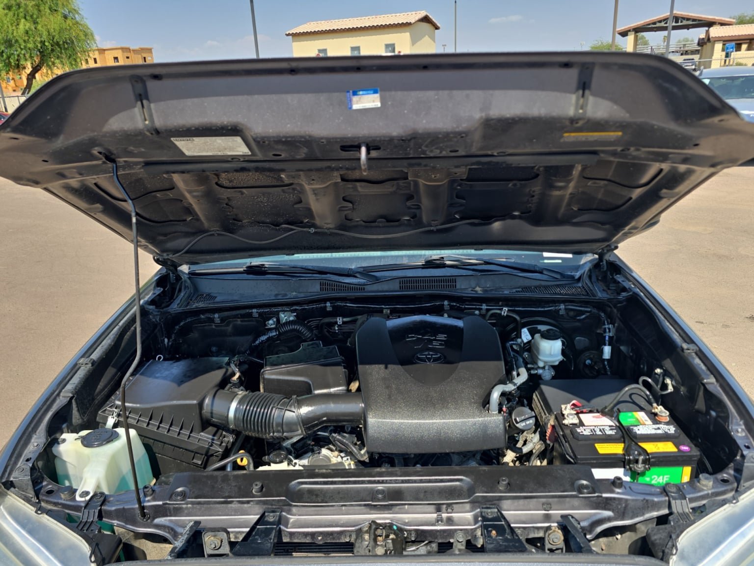 Used 2020 Toyota Tacoma SR5 RWD image 20