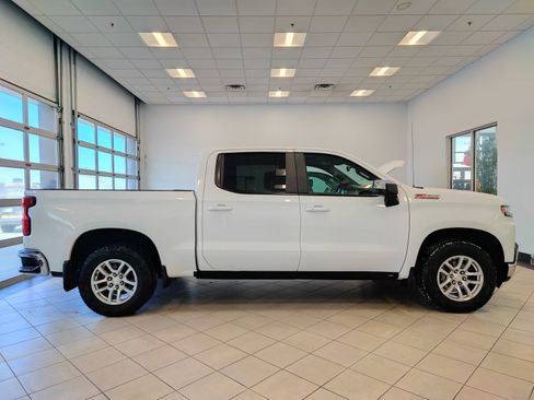 Used 2019 Chevrolet Silverado 1500 LT w/ All-Star Edition image 2