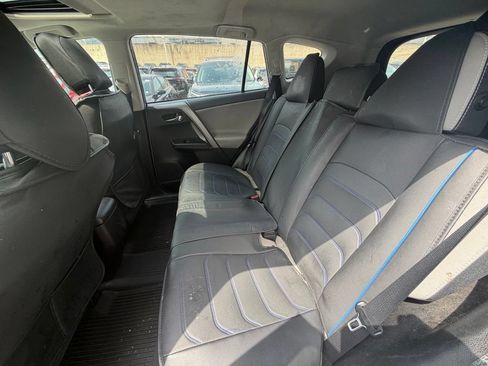 Used 2018 Toyota RAV4 XLE w/ Plus Extra Value Package AWD/4WD image 4