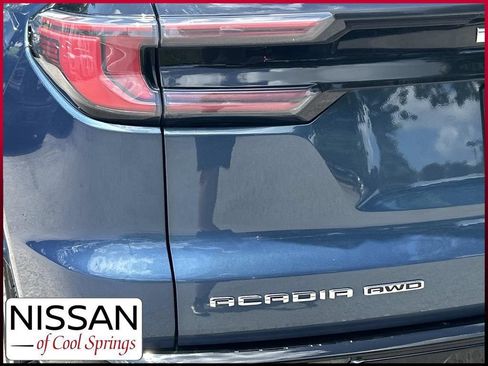 Used 2025 GMC Acadia Denali w/ Super Cruise Package AWD/4WD image 13