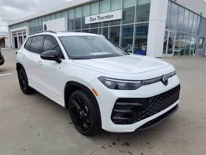 New 2025 Volkswagen Tiguan SE R-Line