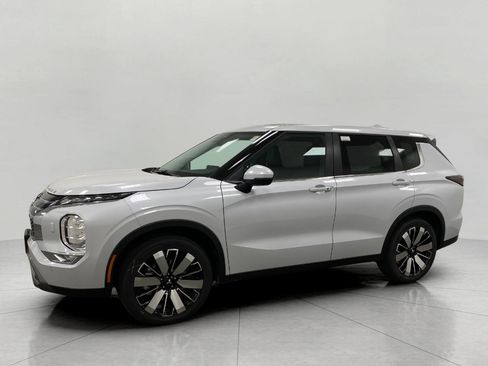 New 2026 Mitsubishi Outlander SE AWD/4WD image 8