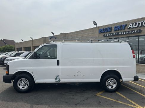 Used 2015 Chevrolet Express 2500 image 8