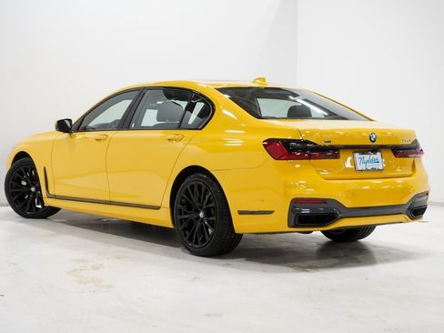 Used 2021 BMW 750i xDrive w/ Executive Package image 5