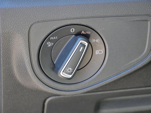 Certified 2021 Volkswagen Atlas SE w/ Towing Package image 21