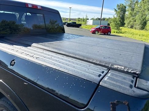 Used 2015 RAM 1500 Laramie w/ Convenience Group AWD/4WD image 8