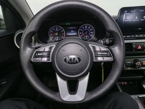 Used 2020 Kia Forte LXS FWD image 23