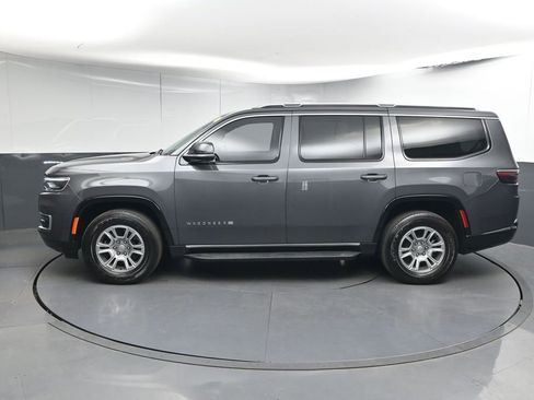 Used 2024 Jeep Wagoneer 2WD image 2