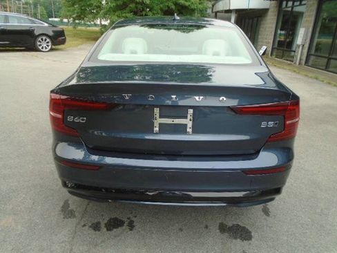 Used 2024 Volvo S60 B5 Plus w/ Climate Package AWD/4WD image 5